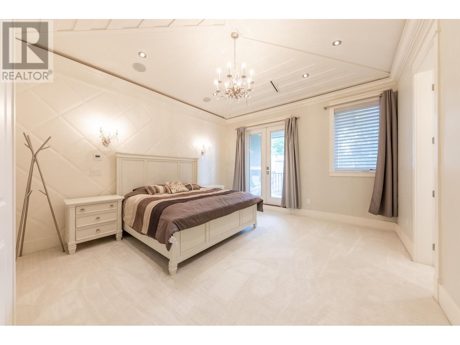 Listing Picture 23 of 33 : 8700 MINLER ROAD, Richmond / 烈治文 - 魯藝地產 Yvonne Lu Group - MLS Medallion Club Member