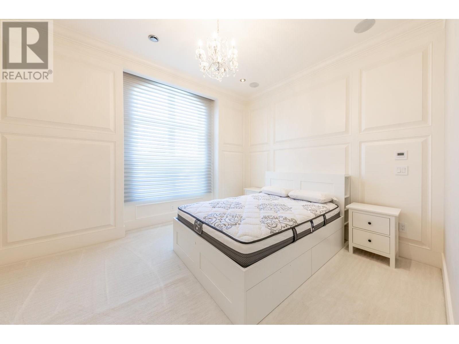 Listing Picture 27 of 33 : 8700 MINLER ROAD, Richmond / 烈治文 - 魯藝地產 Yvonne Lu Group - MLS Medallion Club Member