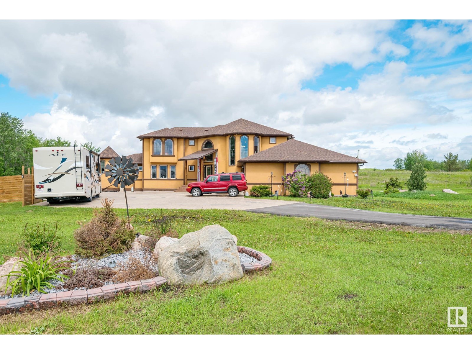 4606 57 ST, two hills, Alberta