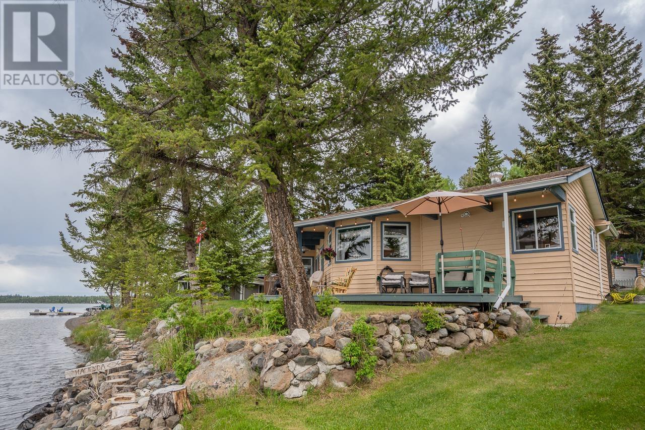 535 S GREEN LAKE ROAD, green lake, British Columbia