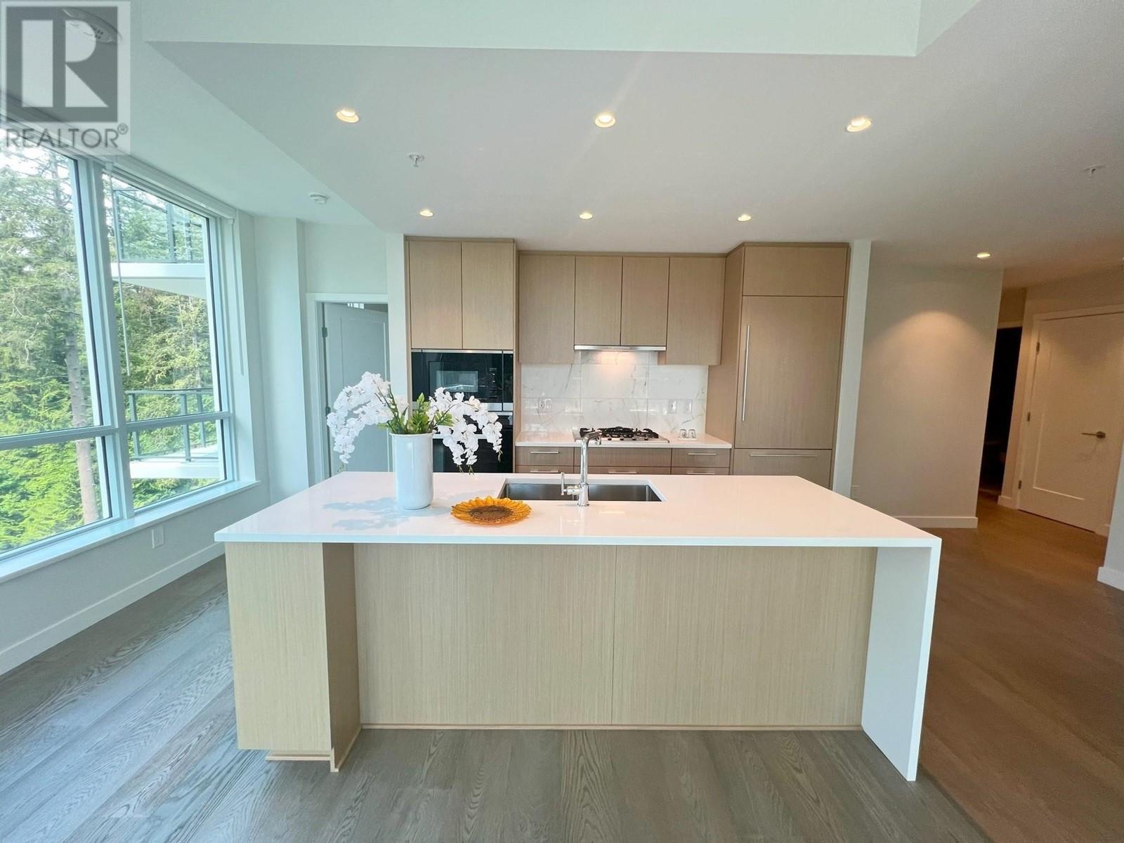 Listing Picture 4 of 16 : 903 5608 BERTON AVENUE, Vancouver / 溫哥華 - 魯藝地產 Yvonne Lu Group - MLS Medallion Club Member