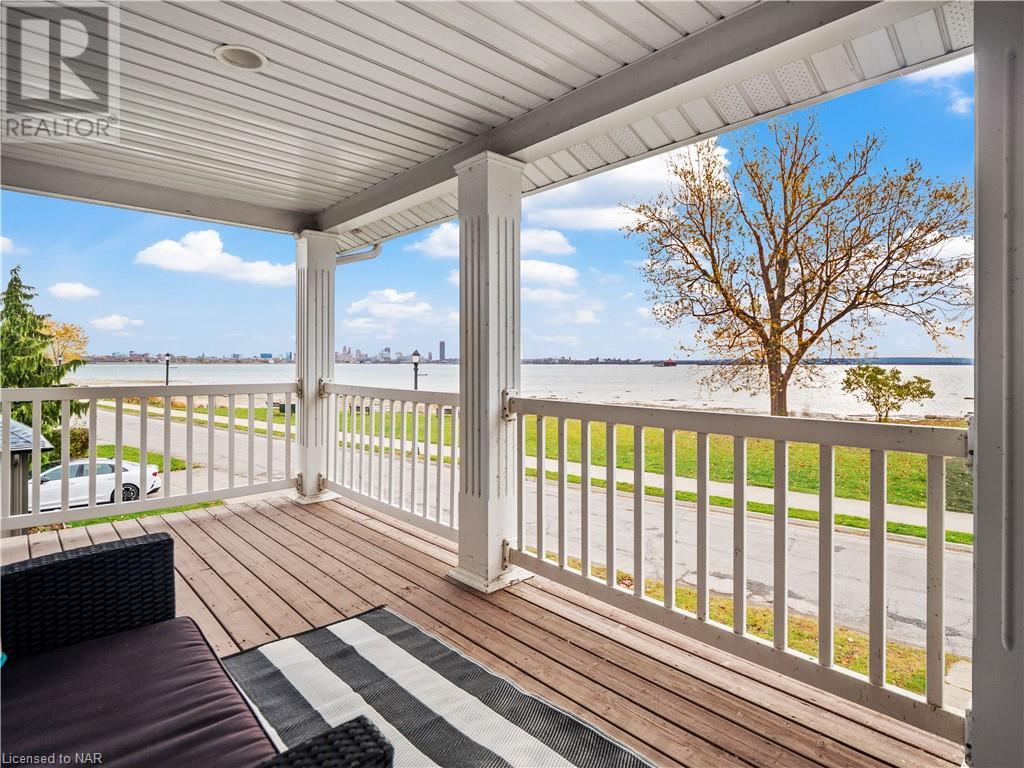 616 Lakeshore Road, Fort Erie, Ontario  L2A 1B6 - Photo 3 - 40575176