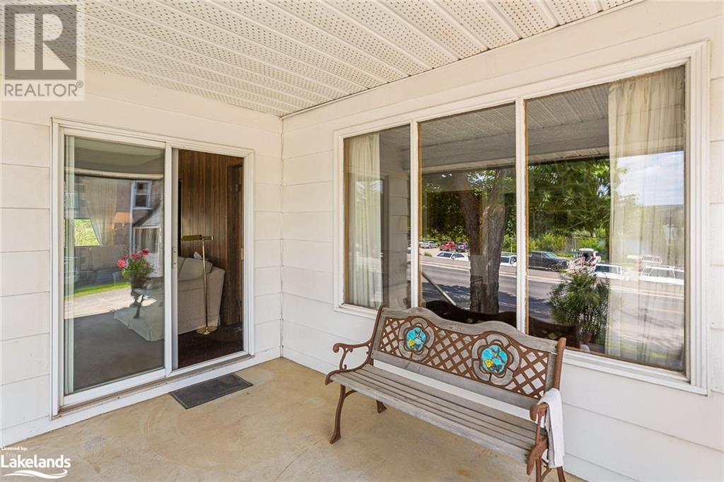 136 Highland Street, Haliburton, Ontario K0M 1S0 (27050142)