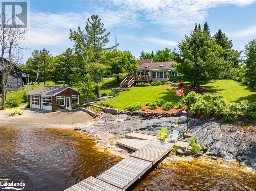 283 Road, McKellar, Ontario P2A 0B5 (27050427) Bay