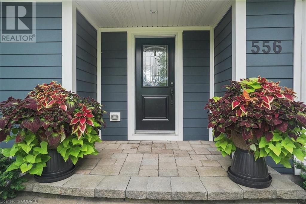 556 Parkside Drive E, Waterdown, Ontario  L8B 0G7 - Photo 4 - 40588795