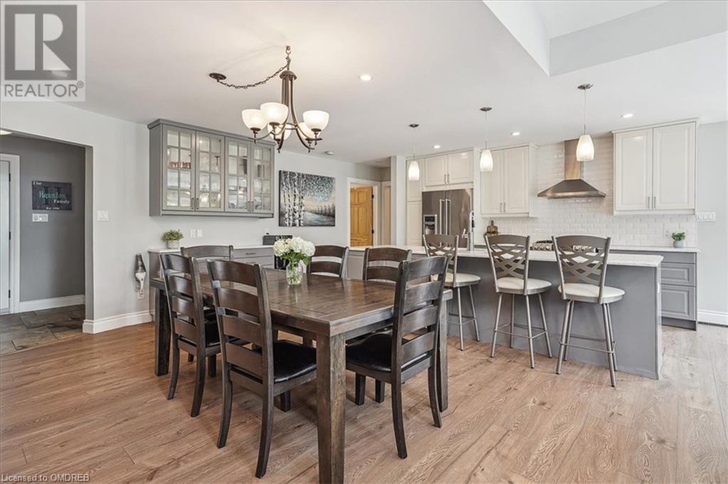 556 Parkside Drive E, Waterdown, Ontario  L8B 0G7 - Photo 7 - 40588795