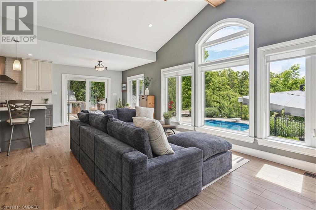 556 Parkside Drive E, Waterdown, Ontario  L8B 0G7 - Photo 10 - 40588795