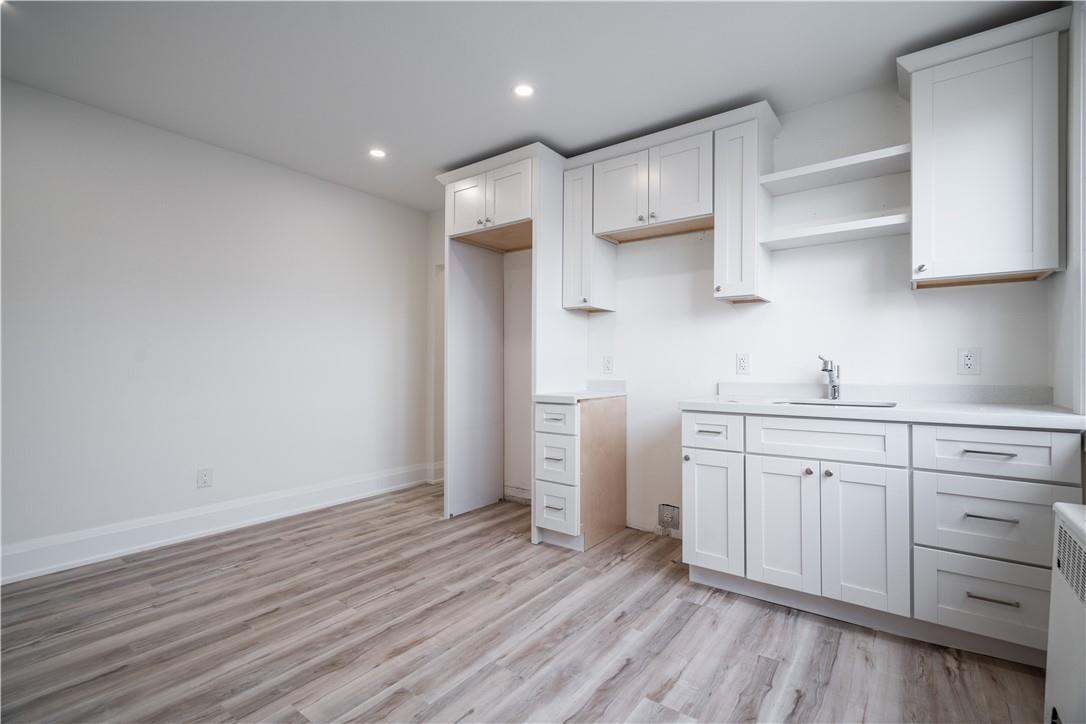 611 Concession Street, Unit #3, Hamilton, Ontario  L8V 1B4 - Photo 4 - H4197461