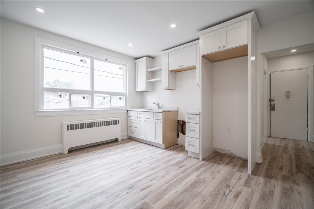 611 Concession Street, Unit #4, Hamilton, Ontario  L8V 1B4 - Photo 5 - H4197459