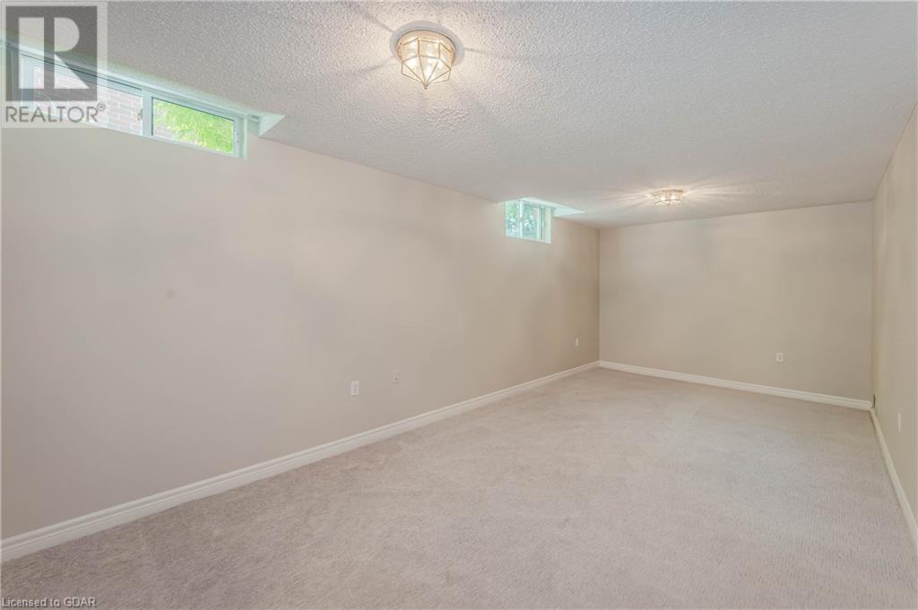 35 White Pine Way, Guelph, Ontario  N1G 4X7 - Photo 22 - 40606813