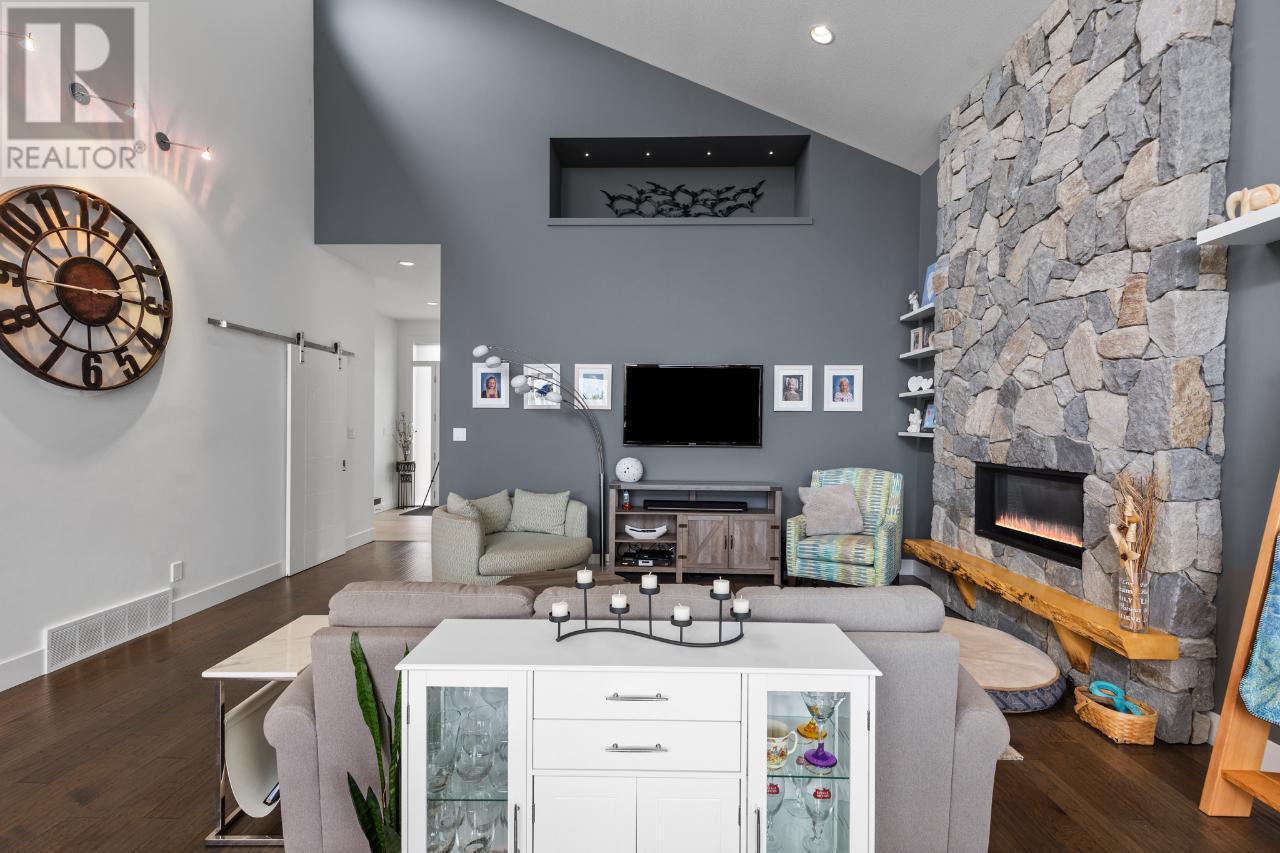 1990 Qu'appelle Blvd, Kamloops, British Columbia  V2E 0C1 - Photo 14 - 179285