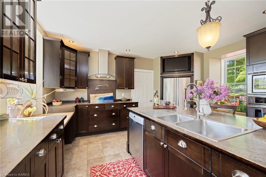 221 Highway 15, Seeleys Bay, Ontario  K0H 2N0 - Photo 18 - 40607153