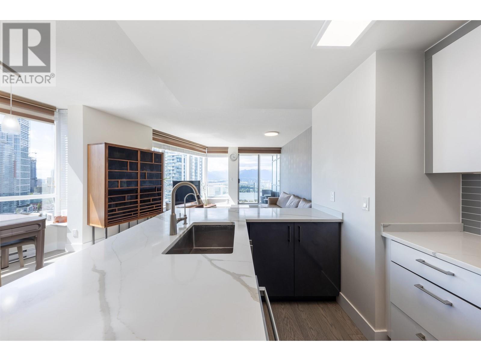 2601 4808 Hazel Street, Burnaby, British Columbia  V5H 0A2 - Photo 3 - R2895440