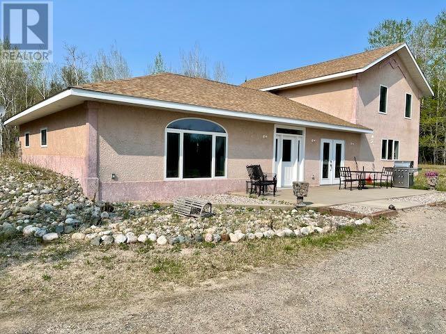 722 Sandy Beach Rd, Dryden, Ontario  P8N 0A2 - Photo 2 - TB241796