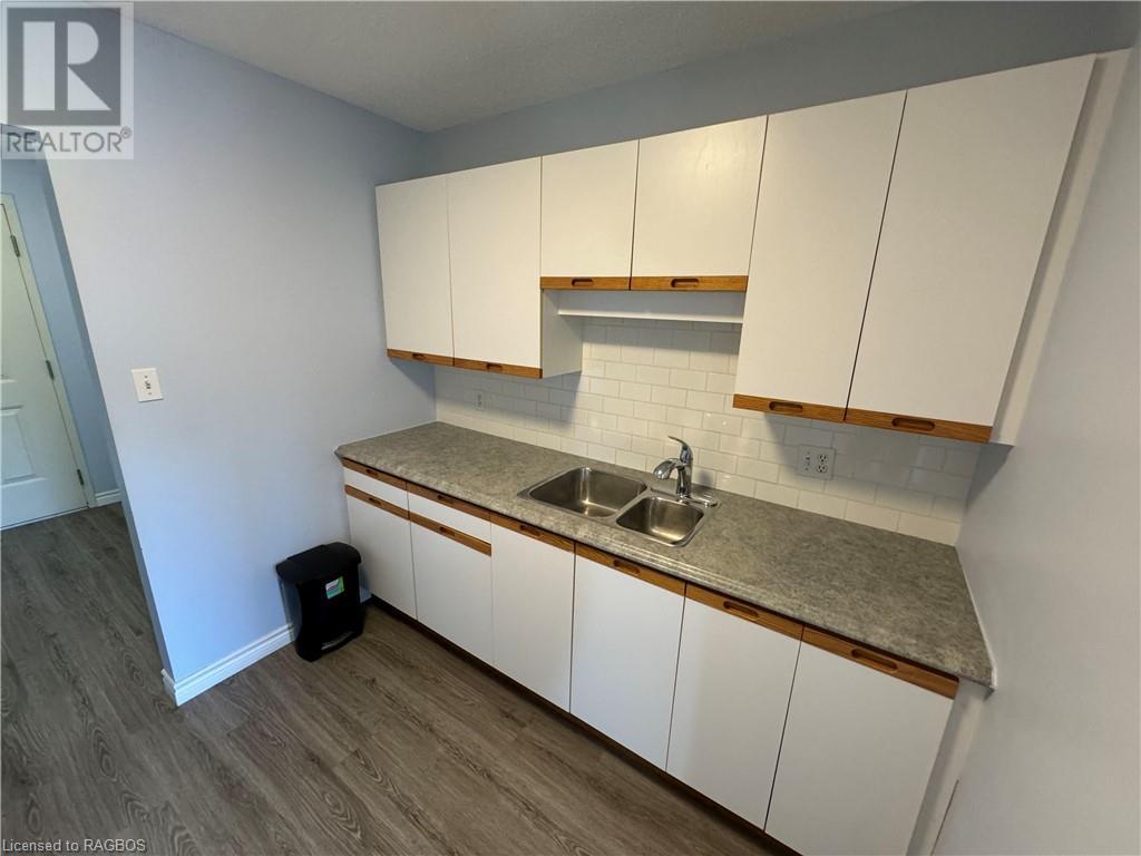 125 Hinks Street Unit# 303, Walkerton, Ontario  N0G 2V0 - Photo 5 - 40607236