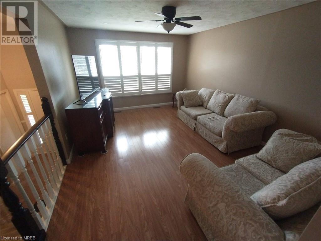 7 Canora Court, Welland, Ontario  L3C 6H7 - Photo 7 - 40606634