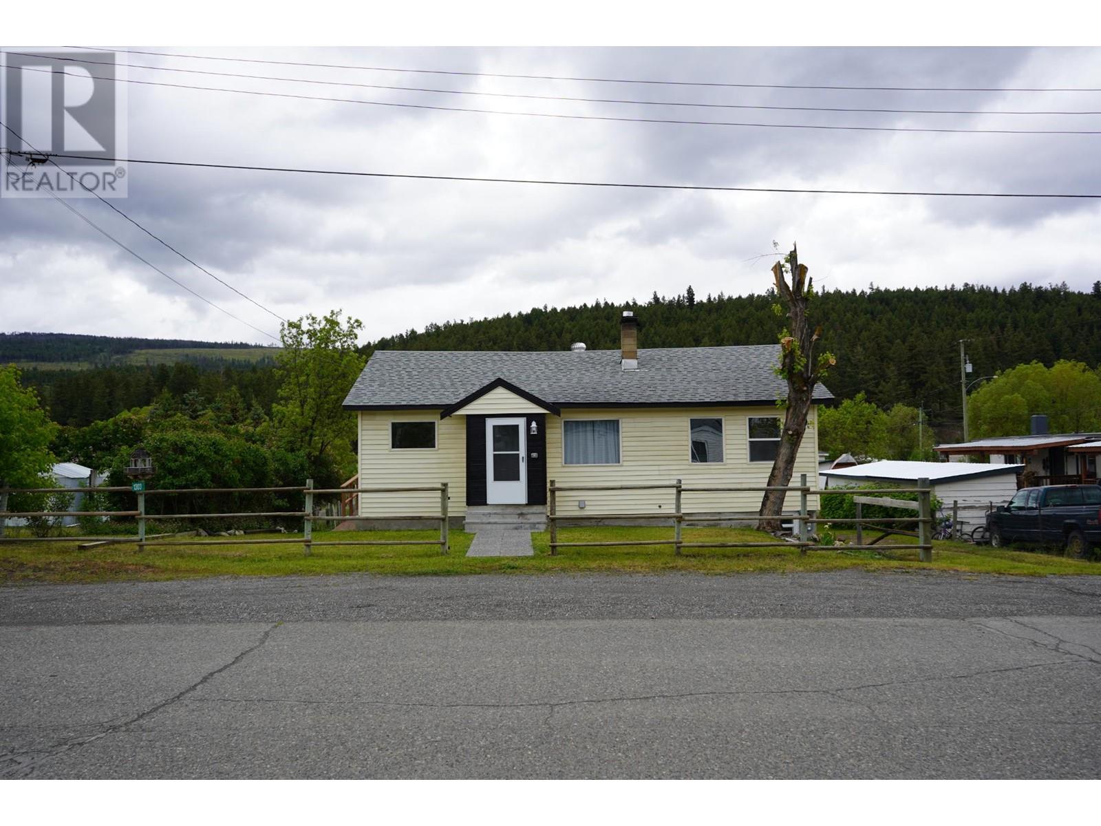 1303 BELL STREET, clinton, British Columbia V0K1K0