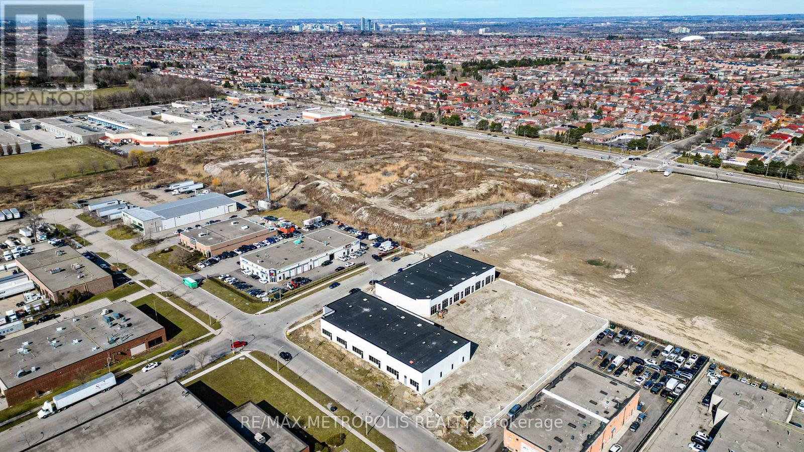 B5 - 95 State Crown Boulevard, Toronto, Ontario  M1V 0A2 - Photo 11 - E8450482