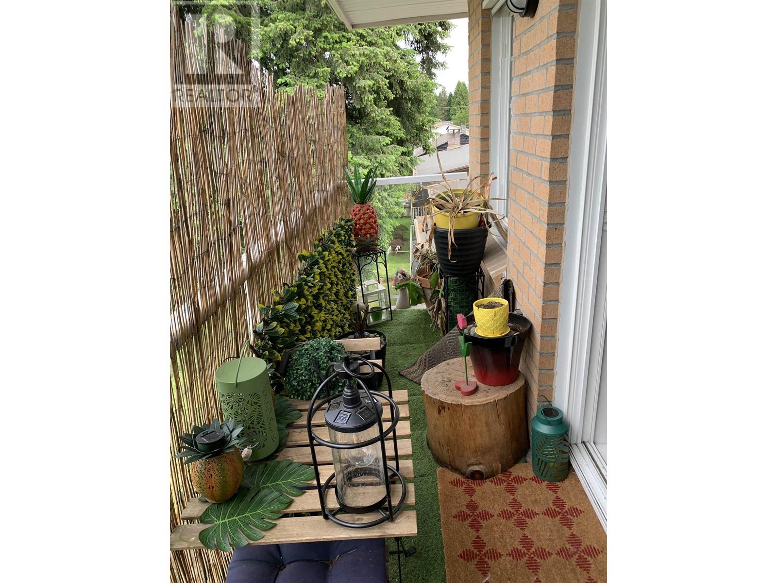 305 1990 Westminster Avenue, Port Coquitlam, British Columbia  V3B 1E8 - Photo 7 - R2895626