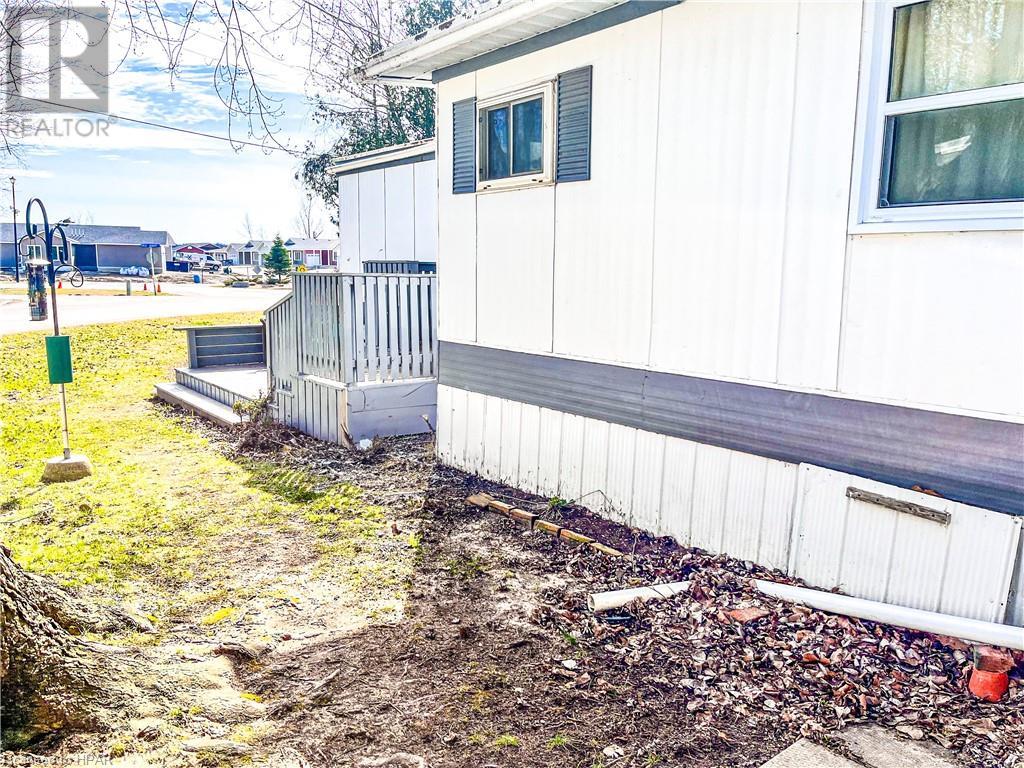 4 Bloomsbury Drive, Ashfield-Colborne-Wawanosh, Ontario  N7A 3Y3 - Photo 17 - 40556422