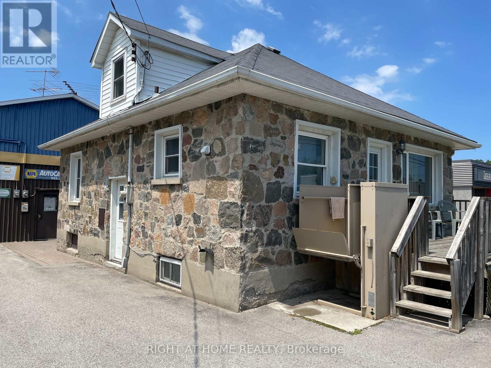 170 Main Street N, Uxbridge, Ontario  L9P 1C6 - Photo 2 - N8451042