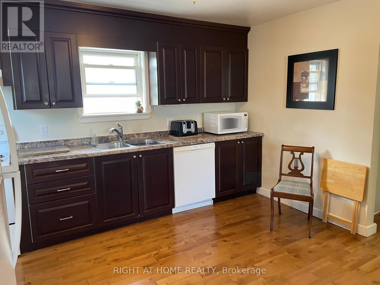 170 Main Street N, Uxbridge, Ontario  L9P 1C6 - Photo 4 - N8451042