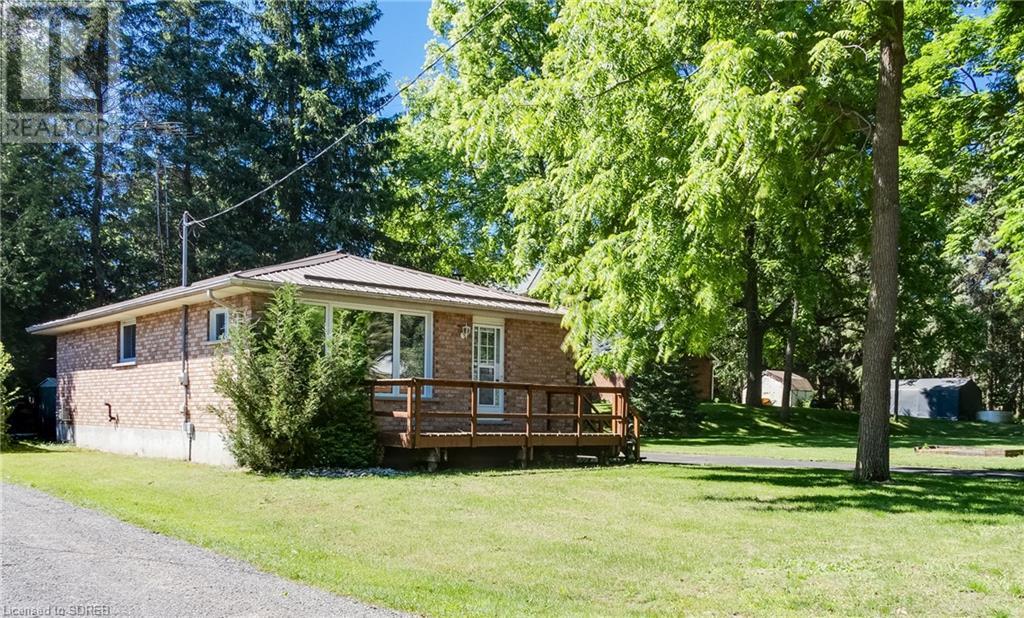 24 Hillcrest Avenue, Simcoe, Ontario  N3Y 4K6 - Photo 3 - 40607358