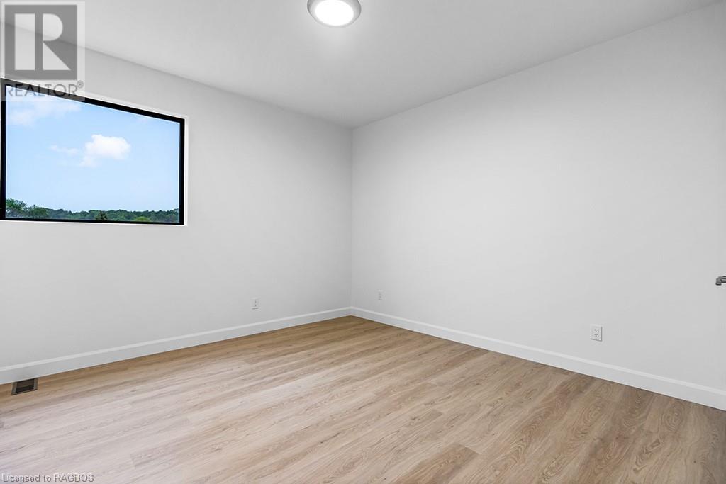 535 Isaac Street Unit# 203, South Bruce Peninsula, Ontario  N0H 2T0 - Photo 11 - 40596744