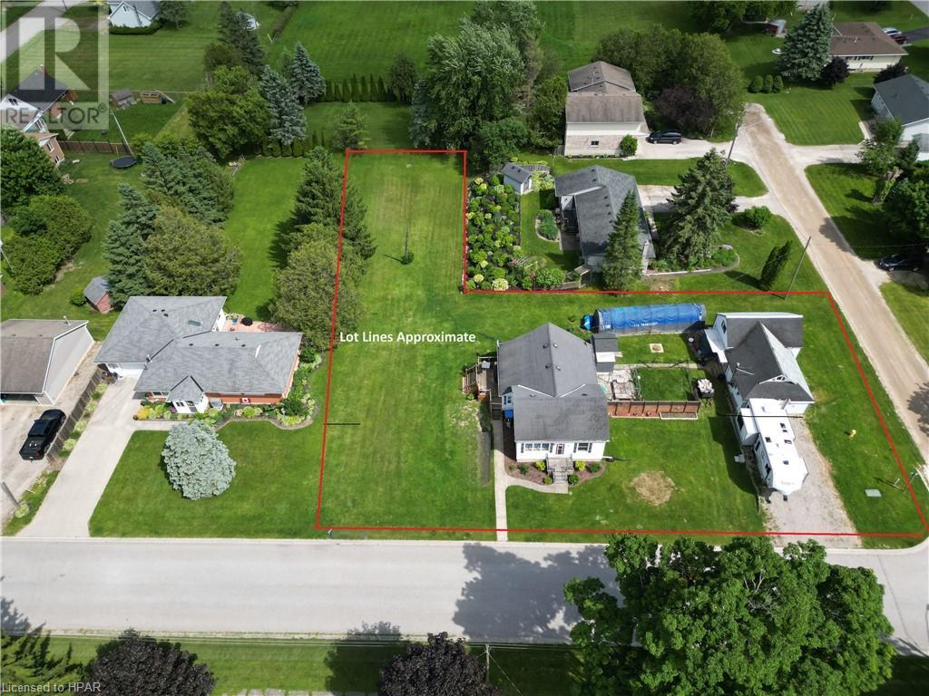 9 William Street, Egmondville, Ontario  N0K 1G0 - Photo 2 - 40602346