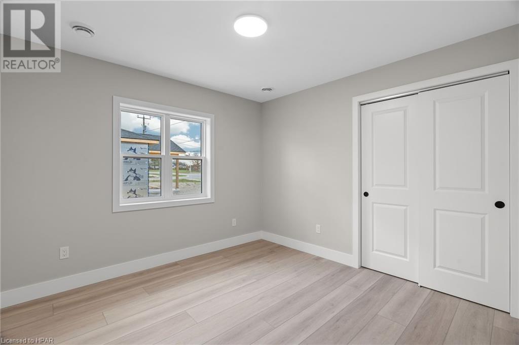 135 Victoria Avenue E, Crediton, Ontario  N0M 1M0 - Photo 9 - 40603760