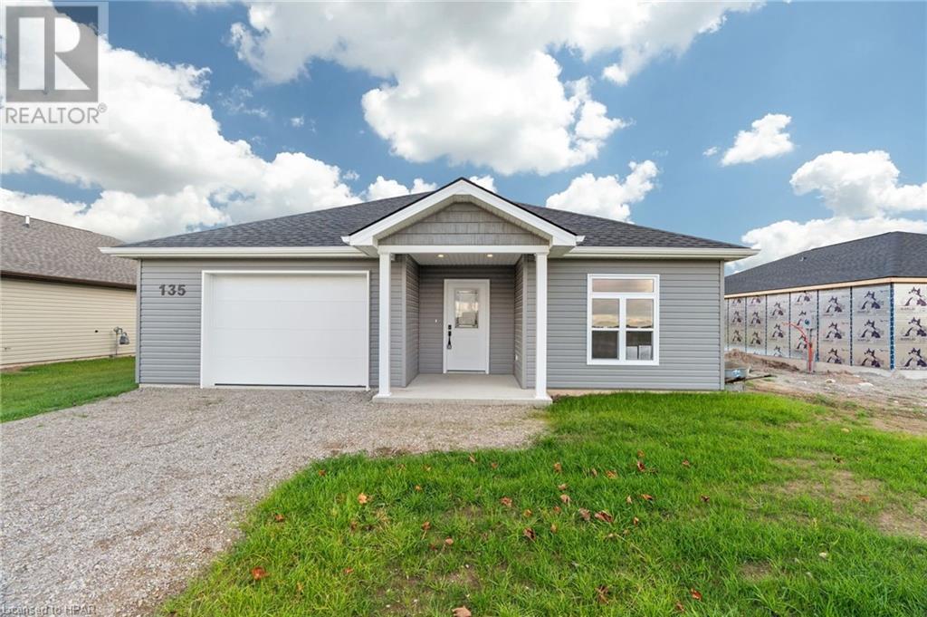 135 Victoria Avenue E, Crediton, Ontario  N0M 1M0 - Photo 1 - 40603760