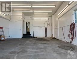 1049 MERIVALE ROAD