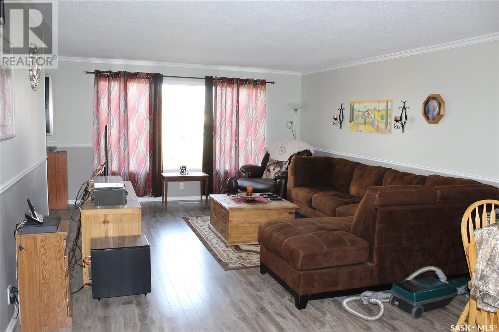 114-116 1st Street E, Climax, Saskatchewan  S0N 0N0 - Photo 10 - SK974054