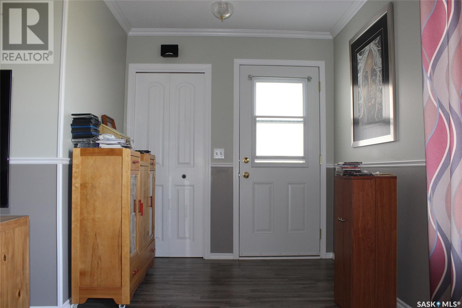 114-116 1st Street E, Climax, Saskatchewan  S0N 0N0 - Photo 12 - SK974054