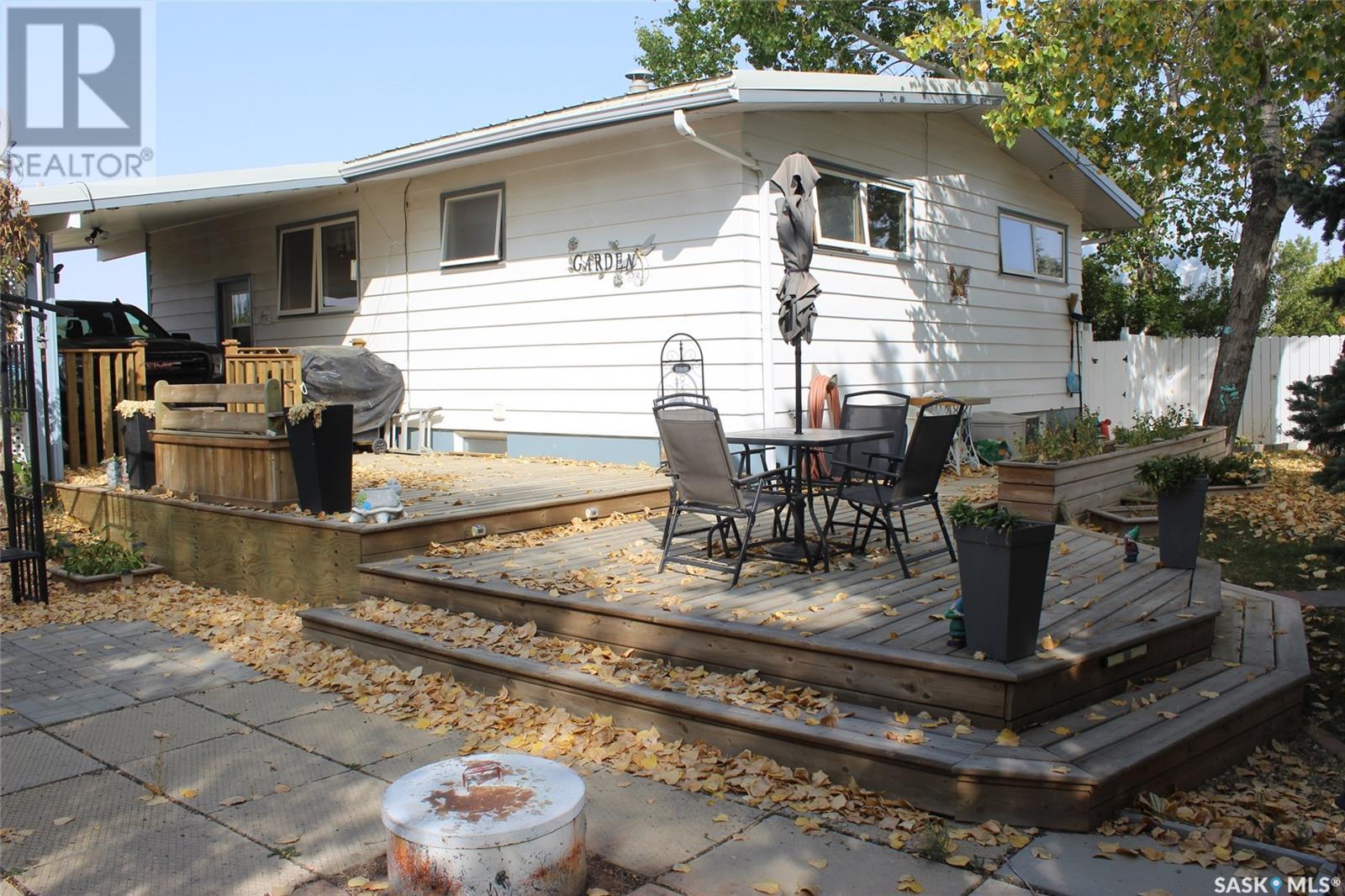 114-116 1st Street E, Climax, Saskatchewan  S0N 0N0 - Photo 32 - SK974054