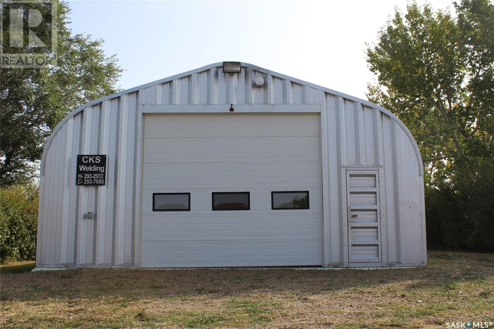 114-116 1st Street E, Climax, Saskatchewan  S0N 0N0 - Photo 43 - SK974054
