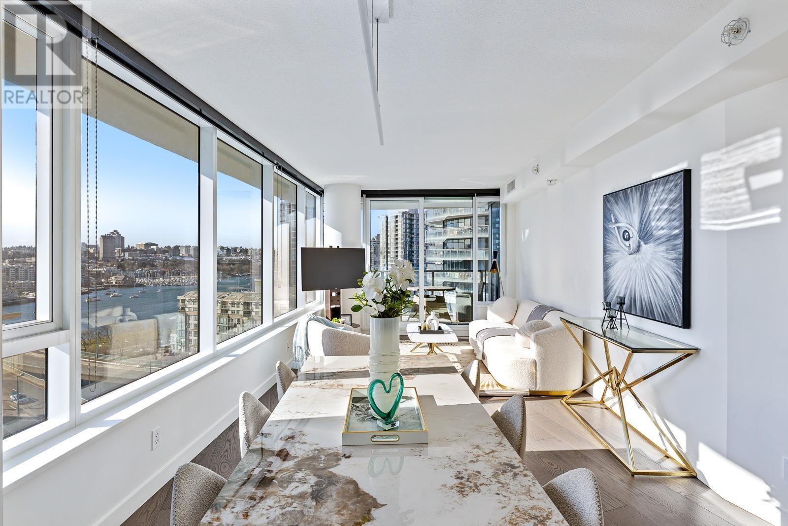 Listing Picture 12 of 18 : 1609 68 SMITHE STREET, Vancouver / 溫哥華 - 魯藝地產 Yvonne Lu Group - MLS Medallion Club Member