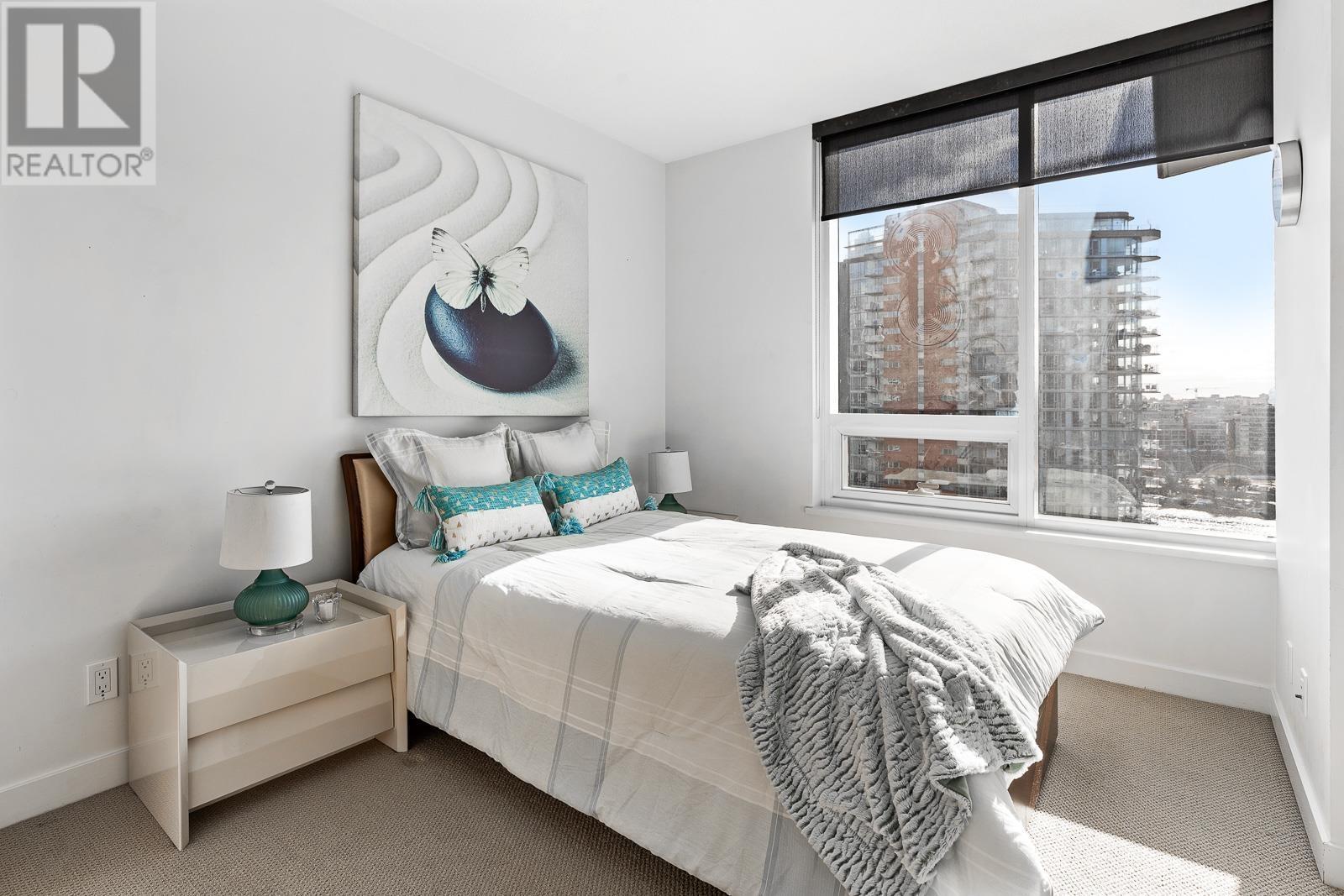 Listing Picture 8 of 18 : 1609 68 SMITHE STREET, Vancouver / 溫哥華 - 魯藝地產 Yvonne Lu Group - MLS Medallion Club Member