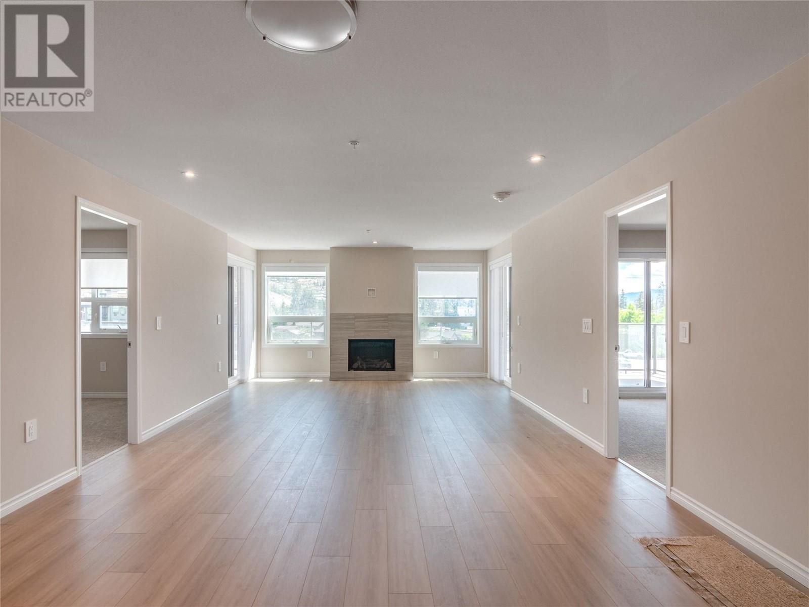 3362 Skaha Lake Road Unit# 406, Penticton, British Columbia V2A 6G4 - Photo 3 - 197036