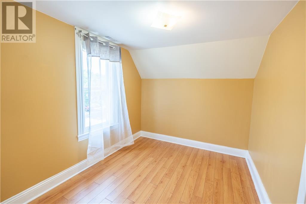 27 Elm Street, Cornwall, Ontario  K6J 1E6 - Photo 12 - 1398321