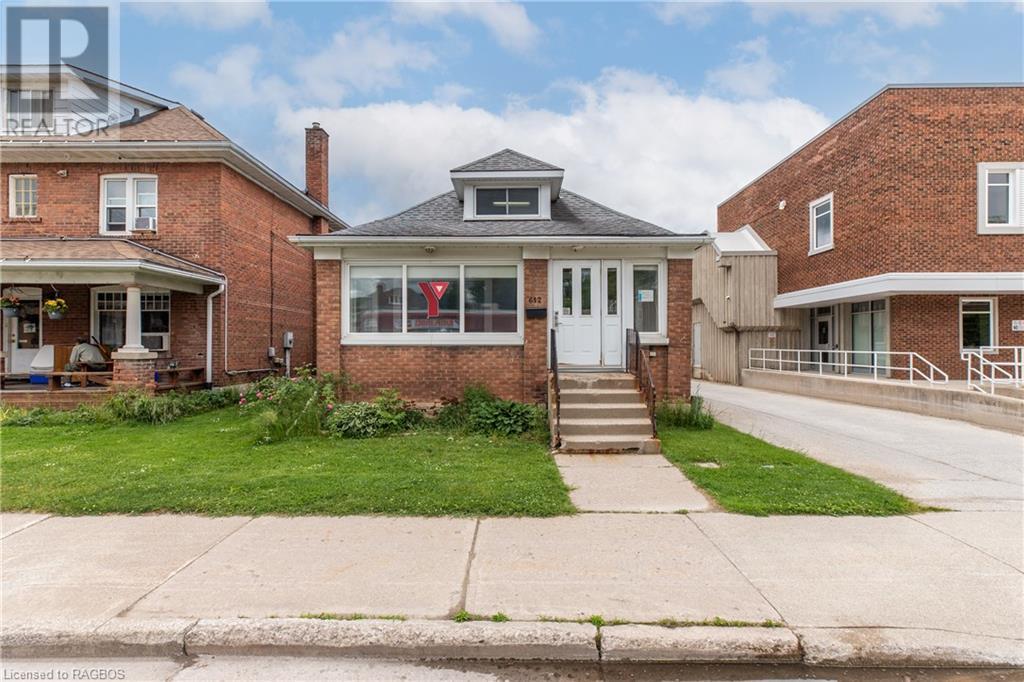 612 2nd Avenue E, Owen Sound, Ontario  N4K 2G8 - Photo 2 - 40587408