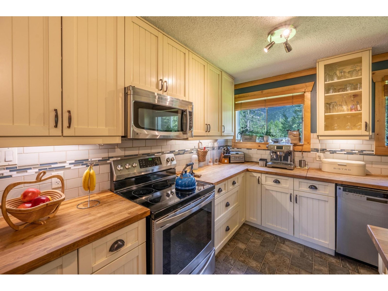 1732 Oberg Johnson Road, Golden, British Columbia  V0A 1H1 - Photo 32 - 2474357