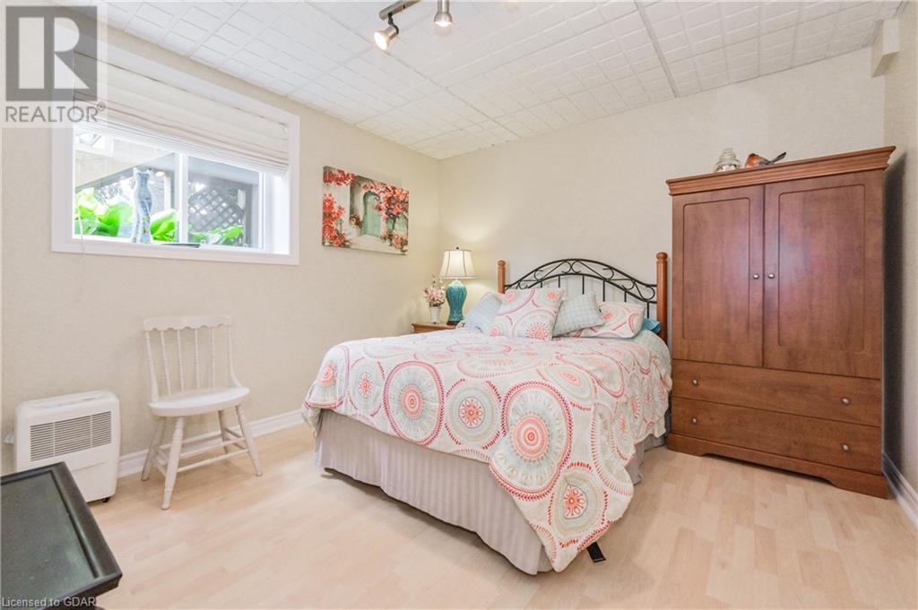 260 Forfar Street E, Fergus, Ontario  N1M 2X7 - Photo 35 - 40608066