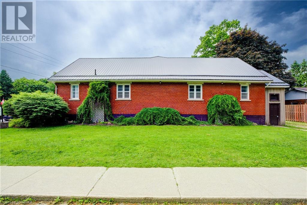 211 Birmingham Street W, Mount Forest, Ontario  N0G 2L1 - Photo 4 - 40604258