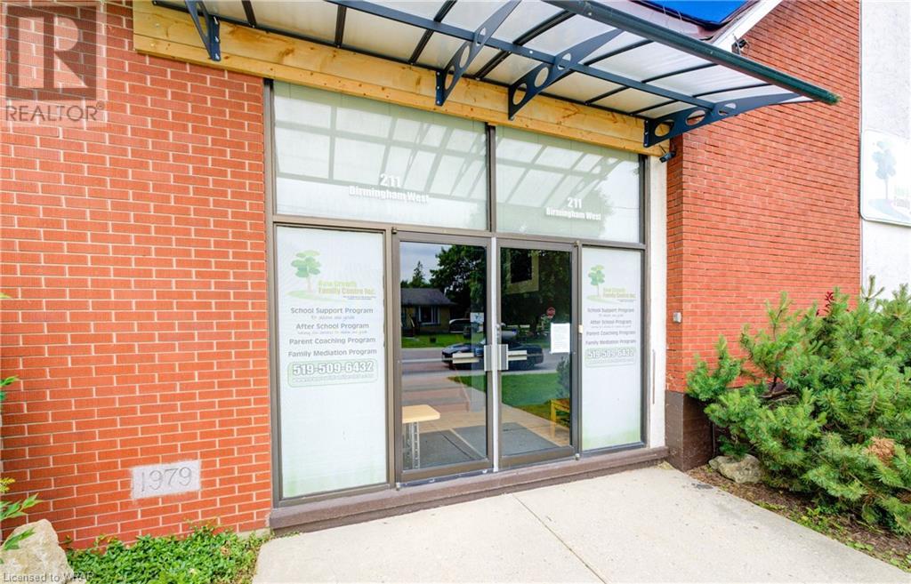 211 Birmingham Street W, Mount Forest, Ontario  N0G 2L1 - Photo 7 - 40604258