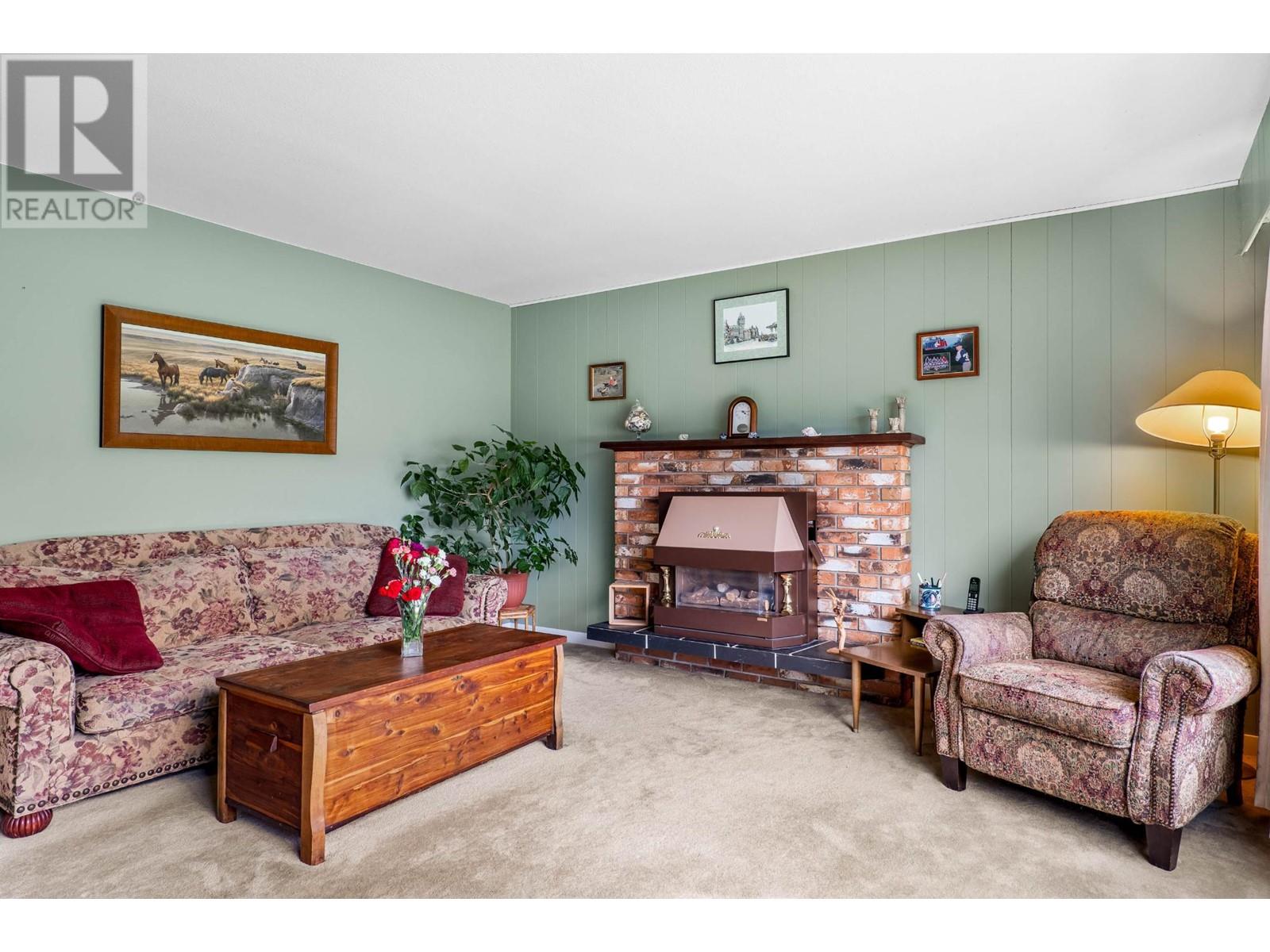 4882 Kathleen Place, Kamloops, British Columbia  V2H 1M1 - Photo 3 - 179310
