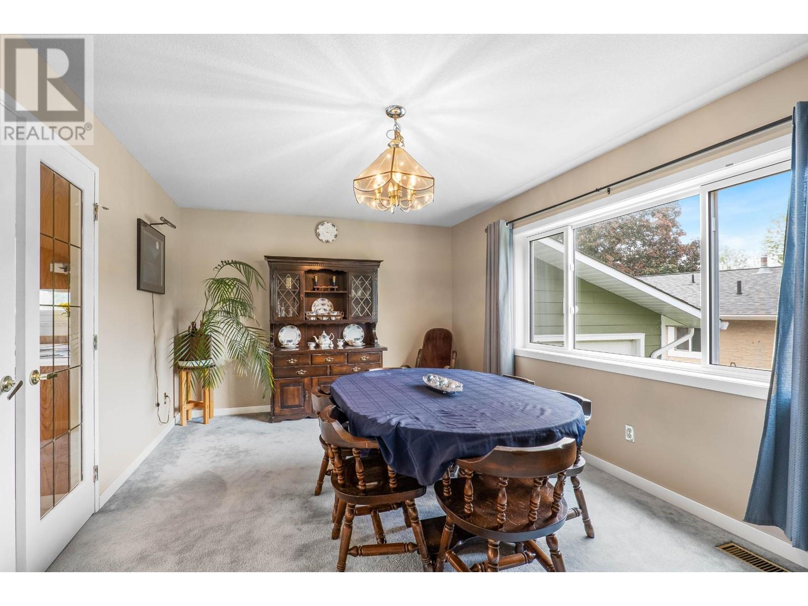 4882 Kathleen Place, Kamloops, British Columbia  V2H 1M1 - Photo 9 - 179310