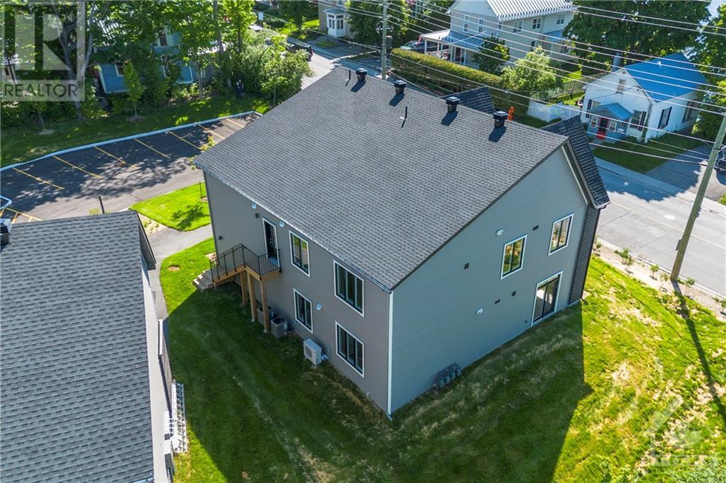 36 Main Street E, Almonte, Ontario  K0A 1A0 - Photo 11 - 1398268