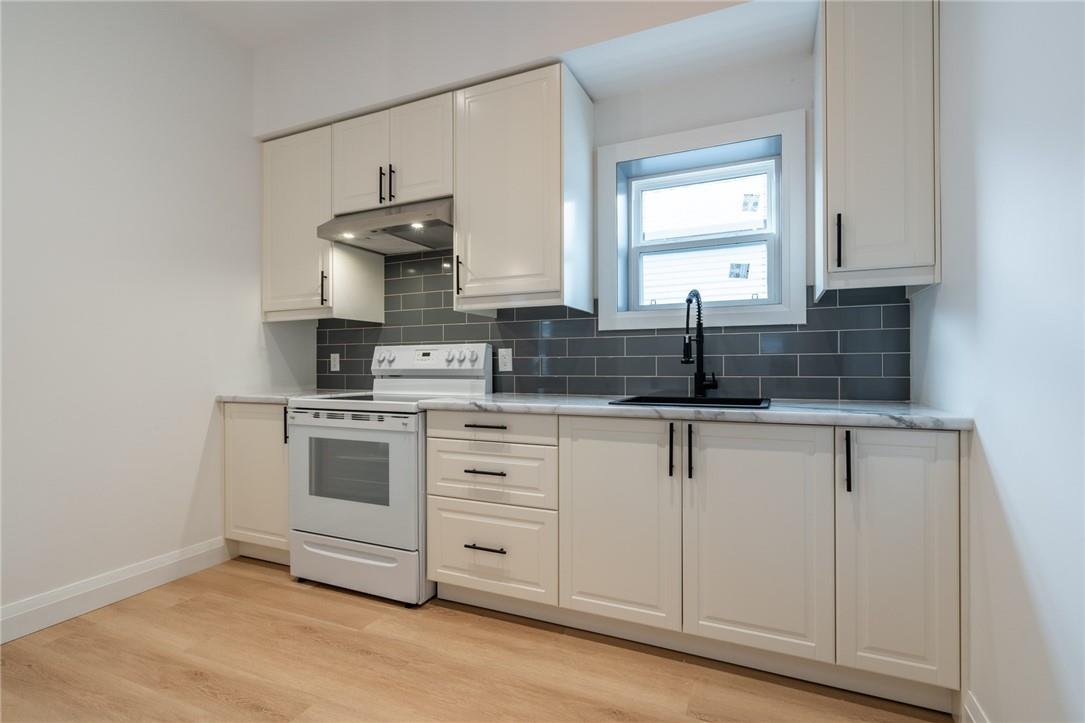 263 Kensington Avenue N, Hamilton, Ontario  L8L 7N8 - Photo 11 - H4197756