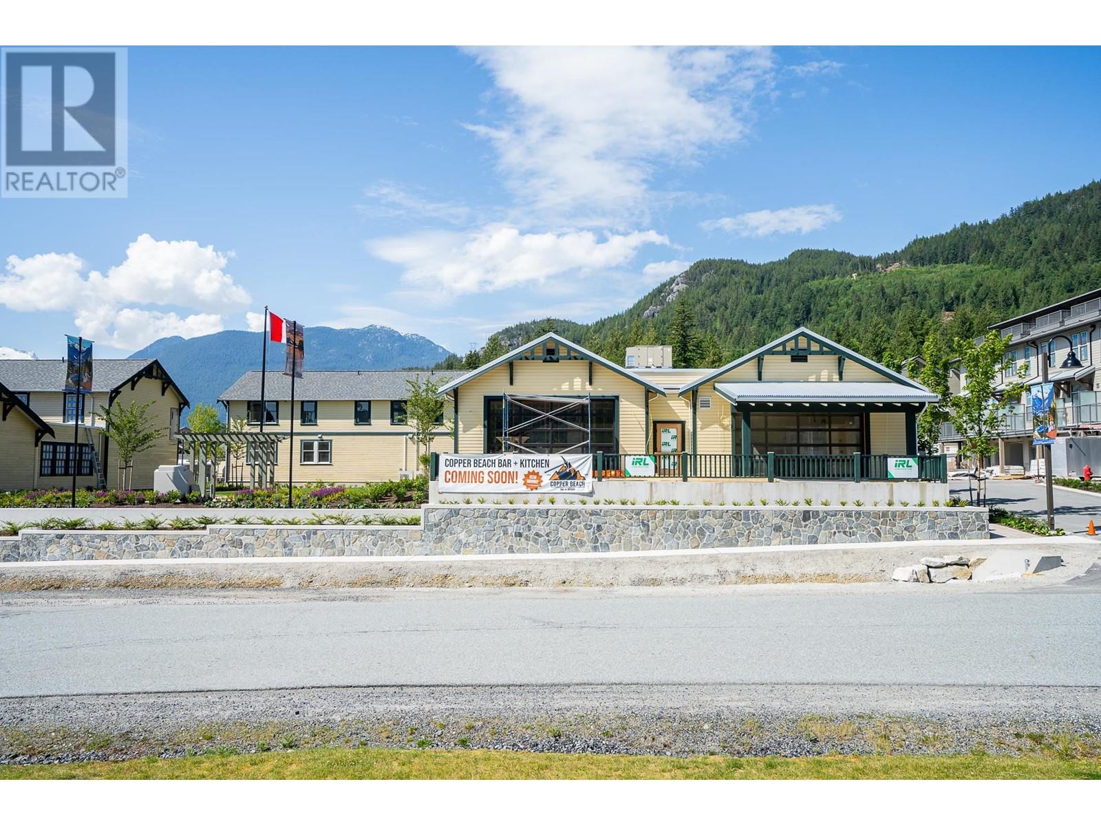 690 Shaughnessy Place, Squamish, British Columbia  V8B 1J1 - Photo 32 - R2896589